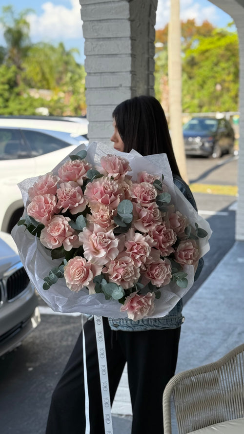 Baby pink roses large bouquet