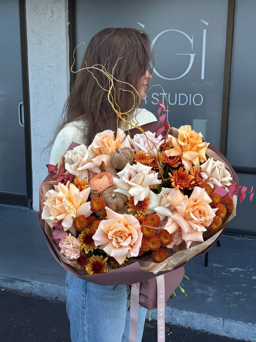 Cinnamon Blush fall bouquet with peach roses, chrysanthemums and seasonal flowers by GiGi Flower Studio