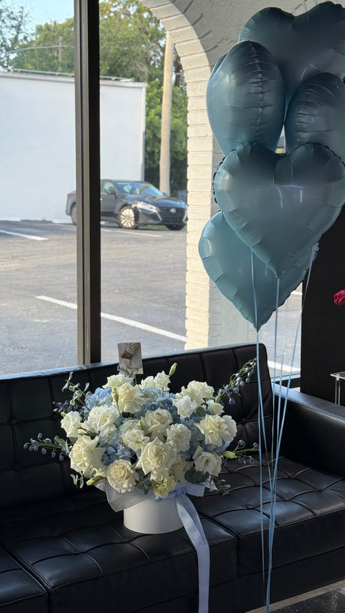 “Blue Hearts” Balloons