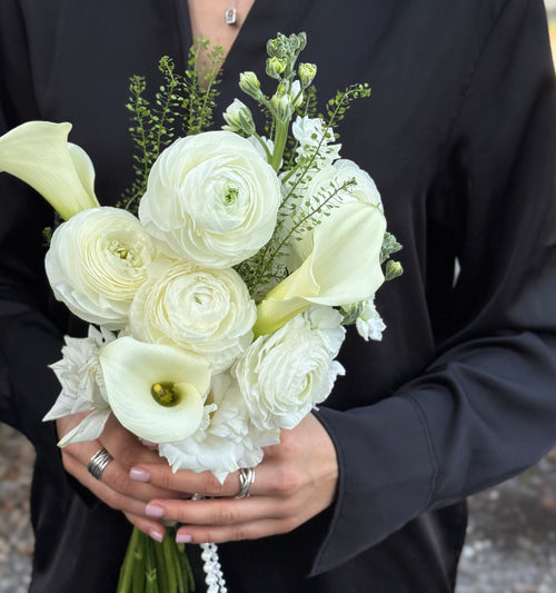 Modern pearl bridal bouquet